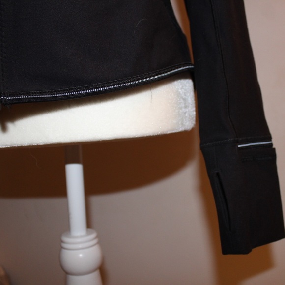 lululemon zipup - Picture 3 of 7